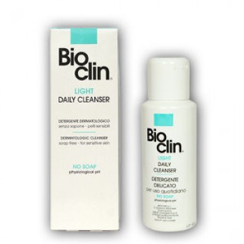 Какое средство для очистки кожи. Bioclin средство для умывания. Средство для умывания лица с PH 5.5. Очищающее средство для кожи.